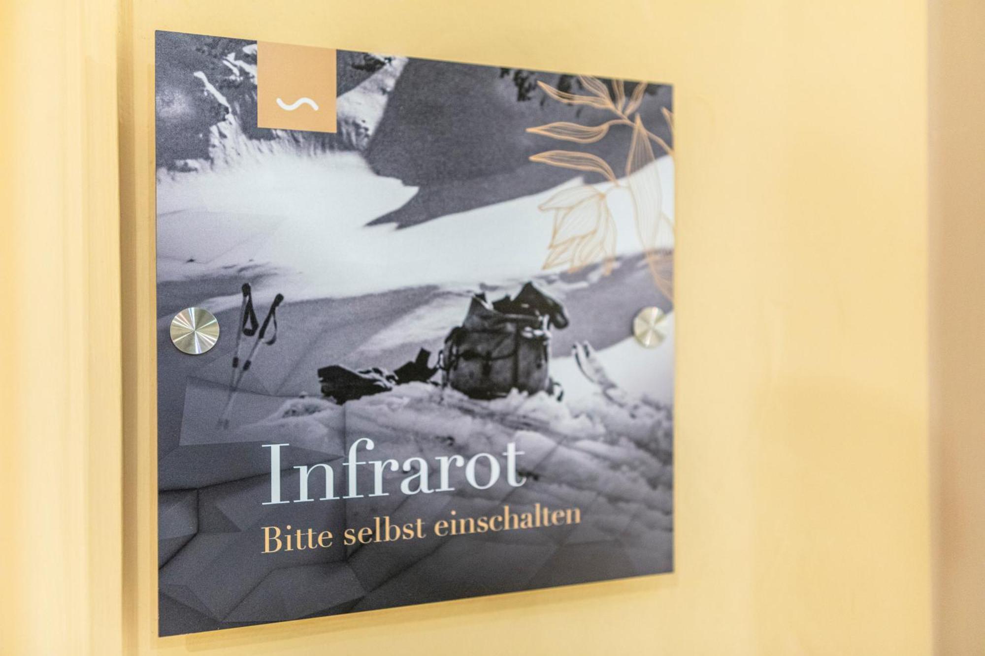 Hotel Oberwirt - Nahe An Saalbach Und Zell Am See, Viehhofen Sommercard Exteriör bild