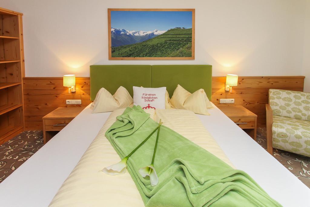 Hotel Oberwirt - Nahe An Saalbach Und Zell Am See, Viehhofen Sommercard Exteriör bild